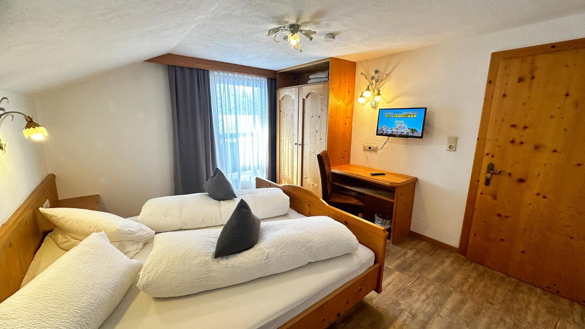 Alte Schmiede Hotel ลอยทัช ภายนอก รูปภาพ